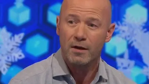 《蓝血贵族变绿茵新贵：切尔西青训英才转投热刺，引发蓝军拥趸热议与争议》